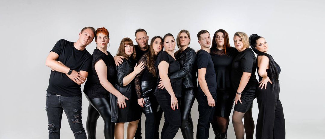 Groupshot, Person, People, Adult, Female, Woman, Male, Man, Skirt, Shorts