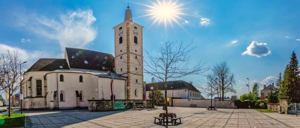 Arch, Architecture, Gothic Arch, Bell Tower, Tower, Clock Tower, Outdoors, Spire, Sky, City