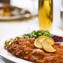 Bild enthält, Food, Food Presentation, Alcohol, Beer, Beverage, Plate