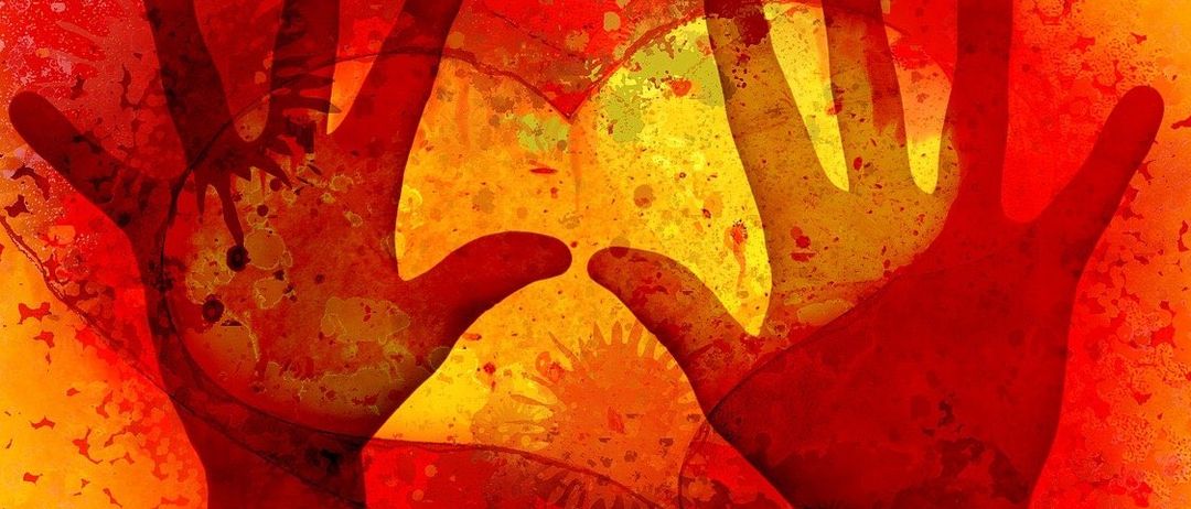 Zwei in Rot und Gelb gemalte Hände mit verschmierten Kanten scheinen in einem abstrakten Kunststil nach etwas zu greifen.