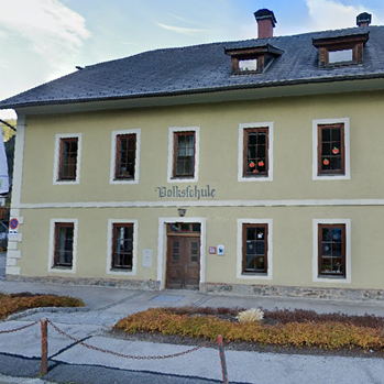 Bild enthält, Architecture, Building, Monastery, Housing, City, House, Villa