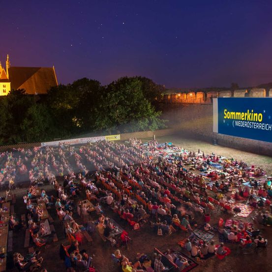 dcd43a91-3719-8a7e-7485-9ceb041e2b7e