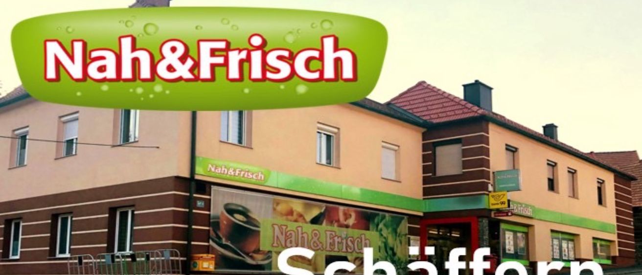 Bild enthält, Building, Hotel, Neighborhood, City, Resort, Inn, Street, Urban, Advertisement, Shopping Mall