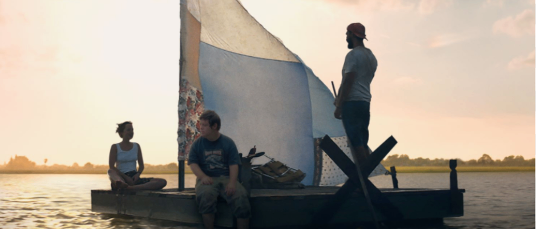 Bild enthält, Advertisement, Person, Poster, Transportation, Vehicle, Watercraft, Boat, Sailboat, Text