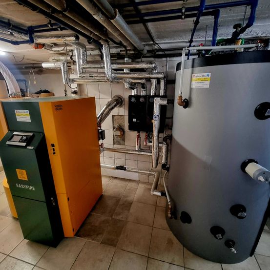 Bild enthält, Indoors, Architecture, Building, Factory, Basement, Room