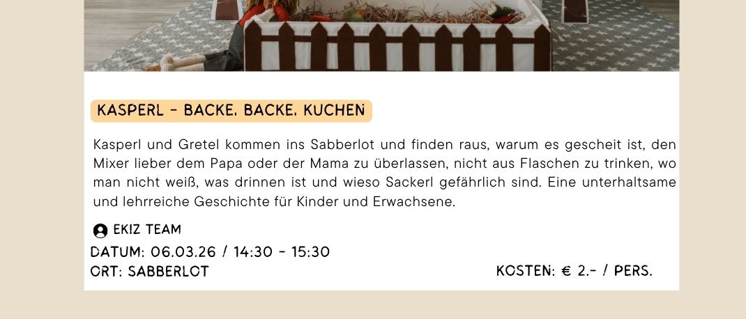 Veranstaltungsplakat mit 'AKTIONSTAG' oben. Es zeigt eine Spielszene mit einem Haus, Bäumen und einer kleinen Puppe. Details umfassen Datum, Uhrzeit, Ort und Kosteninformationen unten.