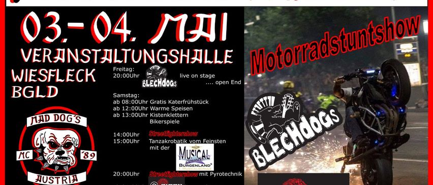 Bild enthält, Advertisement, Poster, Wheel, Motorcycle, Vehicle, Face, Head, Person, QR Code