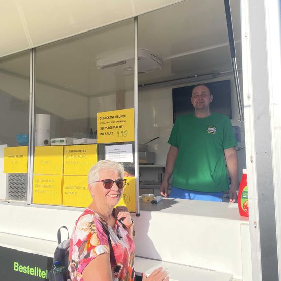 Gnters-Imbissstube-war-zum-ersten-Mal-beim-Genussfest-2023-am-Hauptplatz-in-Oberpullendorf