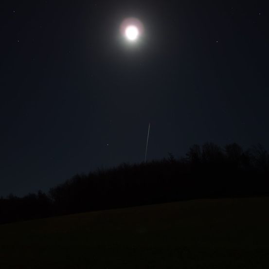 Bild enthält, Nature, Night, Outdoors, Astronomy, Moon, Starry Sky