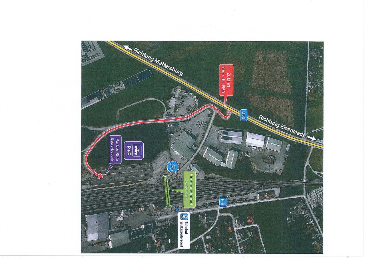 Eine Karte zeigt einen Bahnhof mit verschiedenen Richtungen und Einrichtungen. Es beinhaltet einen Park & Ride-Bereich, einen Fahrradparkplatz und einen Personentunnel. Richtungen nach Mattersburg und Eisenstadt sind markiert.