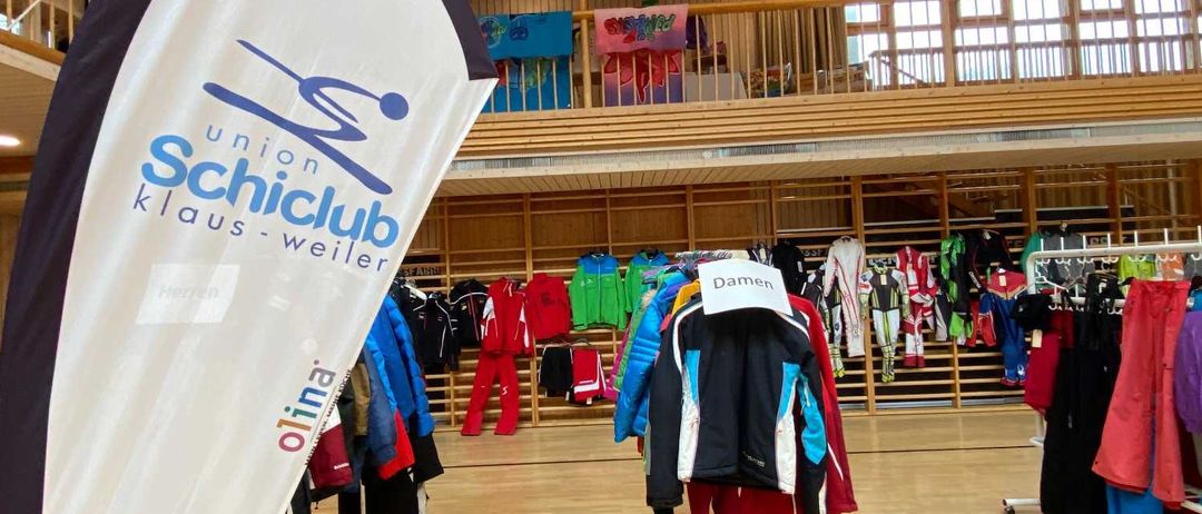 Bild enthält, Shop, Indoors, Shopping Mall, Market, Grocery Store, Supermarket, Person