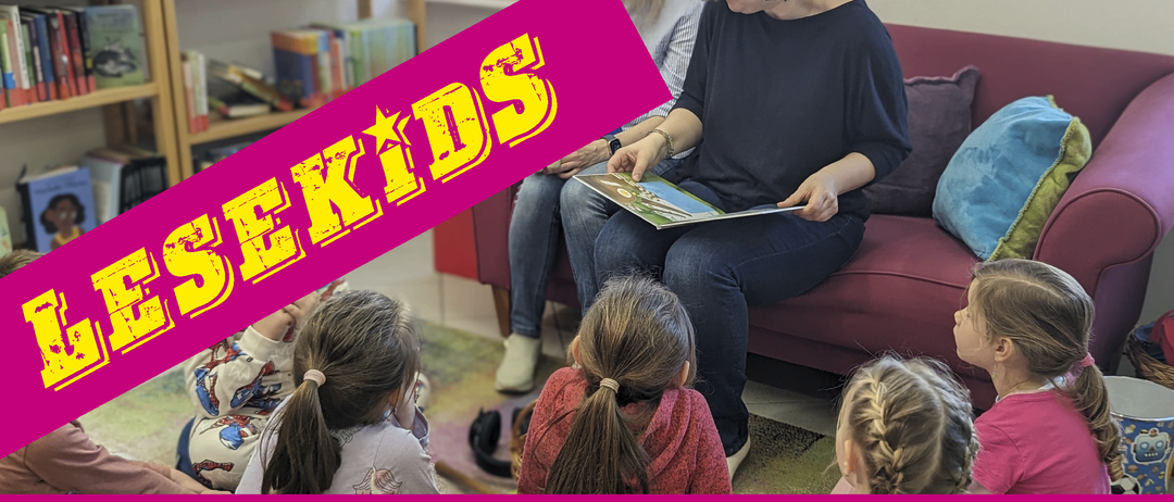 Anzeige für ehrenamtliche Lesepaten für Kinder ab 4 Jahren. Lesungen donnerstags um 16 Uhr. Beginn 29.01.2026. Ort: Stadtbücherei Eggenburg, Kremser Straße 1, 3730 Eggenburg.