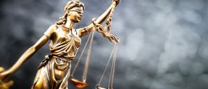 Bild enthält, Bronze, Person, Art, Face, Head