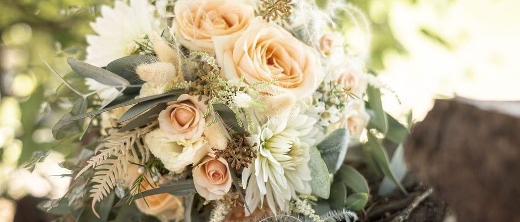 Bild enthält, Flower, Plant, Rose, Flower Arrangement, Flower Bouquet, Art, Floral Design, Graphics, Pattern