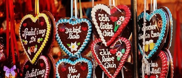 Bild enthält, Symbol, Love Heart Symbol, Person