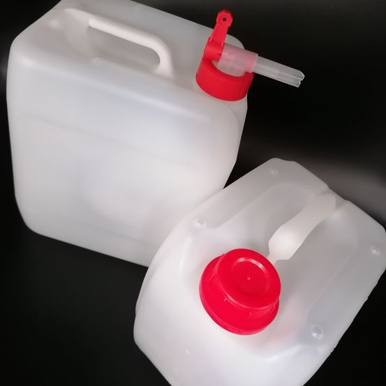 Bild enthält, Plastic, Jug, Hot Tub, Tub