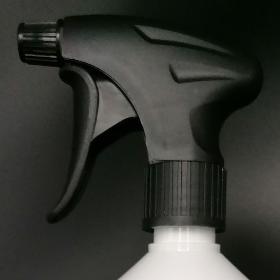 Bild enthält, Bottle, Shaker, Tin, Can, Spray Can