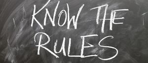 Bild enthält, Blackboard, Text