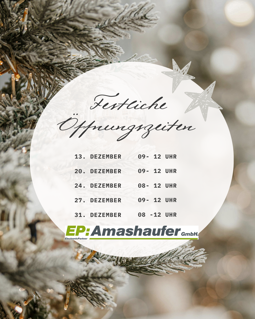 Ein weißer kreisförmiger Grafik zeigt die festlichen Öffnungszeiten für Dezember. Termine sind der 13., 20., 24., 27. und 31., mit Öffnungszeiten von 09-12 Uhr. Der Hintergrund ist schneieweiß.