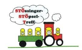 Ein Cartoon-Zug mit sechs lächelnden Gesichtern auf den Waggons, oben beschriftet mit 'Stossinger-Stopsel-Treff', mit einer Dampfwolke, die aus dem Triebwagen kommt.