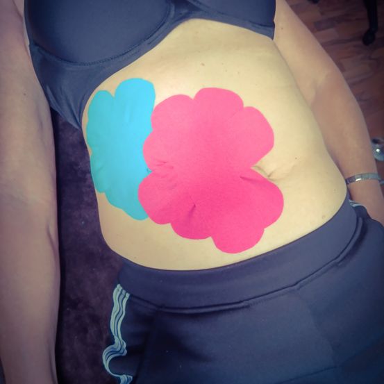 Bild enthält, Back, Body Part, Person, Skin, Tattoo, Flower, Plant, Clothing, Lingerie, Underwear