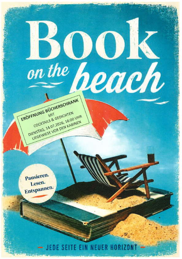 Eine Illustration eines Buches am Strand mit einem Stuhl und einem Regenschirm und Text, der "Buch am Strand" lautet. Das Buch ist geöffnet, und es gibt ein Schild für eine Veranstaltung mit Cocktails und Gedichten.