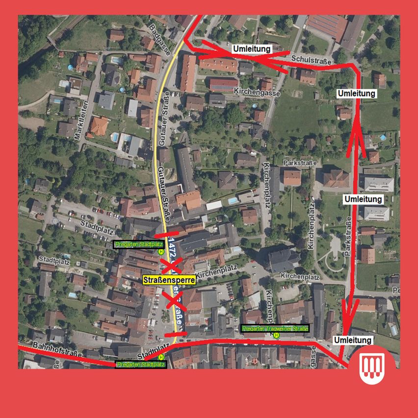 A map showing a street layout with several marked routes, including 'Umleitung' and 'Straßensperre'. The central location features 'Marktplatz' and 'Stadplatz'. Roads are highlighted in red, indicating detours.