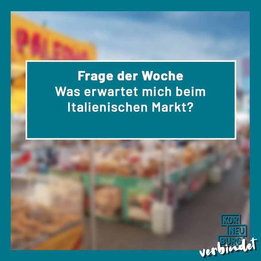 Ein italienischer Markt mit verschiedenen Ständen und einem gelben Schild mit der Aufschrift 'PALMO'. Eine Frage wird auf einem blauen Hintergrund angezeigt und fragt, was man vom italienischen Markt erwartet hat.