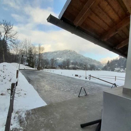 Bild enthält, Nature, Outdoors, Scenery, Architecture, Building, Shelter, Housing, House