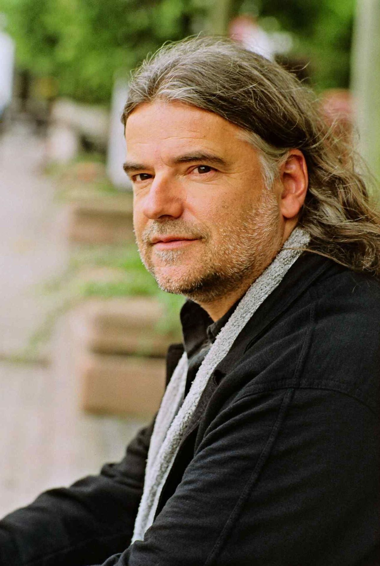 v1_migrated_image_60982952