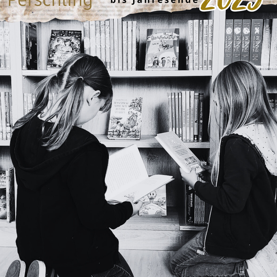 Bild enthält, Book, Publication, Person, Reading, Adult, Female, Woman, Girl, Teen, Library