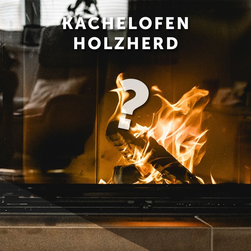 Ein Kamin mit brennendem Holz und Flammen, mit einem Fragezeichen darüber und den Worten 'Kachelofen Holzherd' in weiß geschrieben.