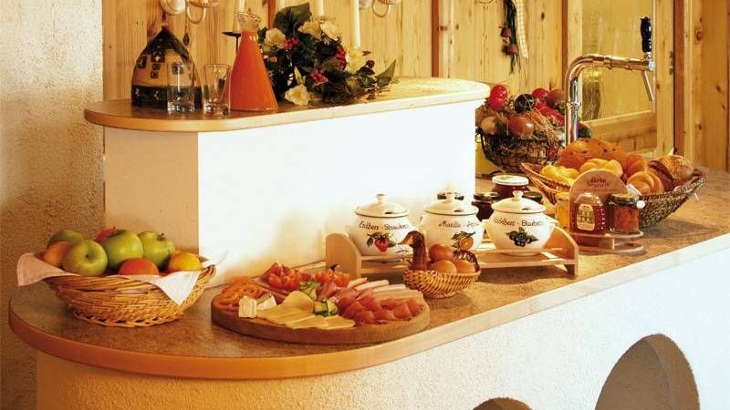 v1_migrated_image_9139175