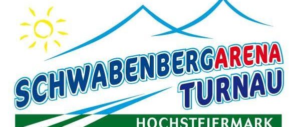 Logo für die Schwaebenberg Arena Turnau mit Sonne, Bergen und einer Straße. Es steht 'Schwaebenberg Arena Turnau' und 'Hochsteigermark'.