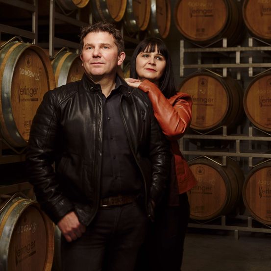 Bild enthält, Coat, Jacket, Adult, Female, Person, Woman, Male, Man, Face, Nature