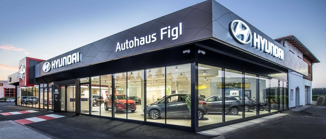 Bild enthält, Car, Car Dealership, Transportation, Vehicle, Motorcycle