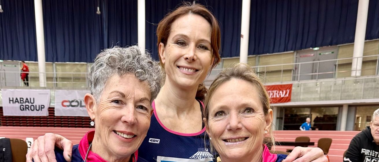 Bild enthält, Adult, Female, Person, Woman, Face, Head, Clothing, Jeans, Pants