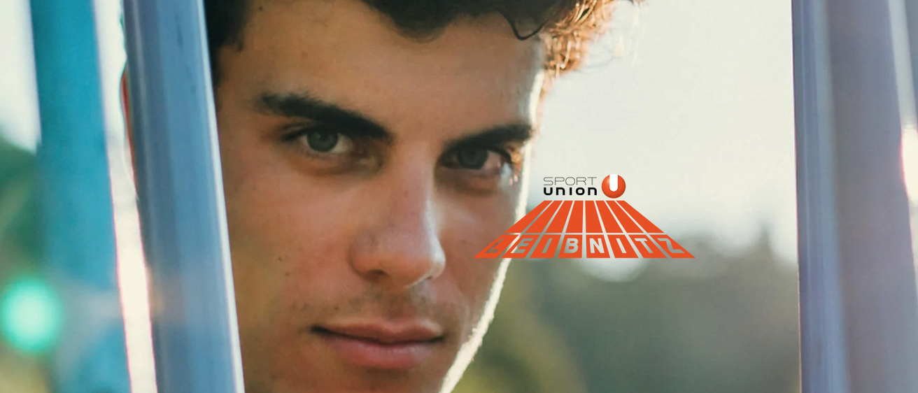 Bild enthält, Head, Person, Face, Adult, Male, Man