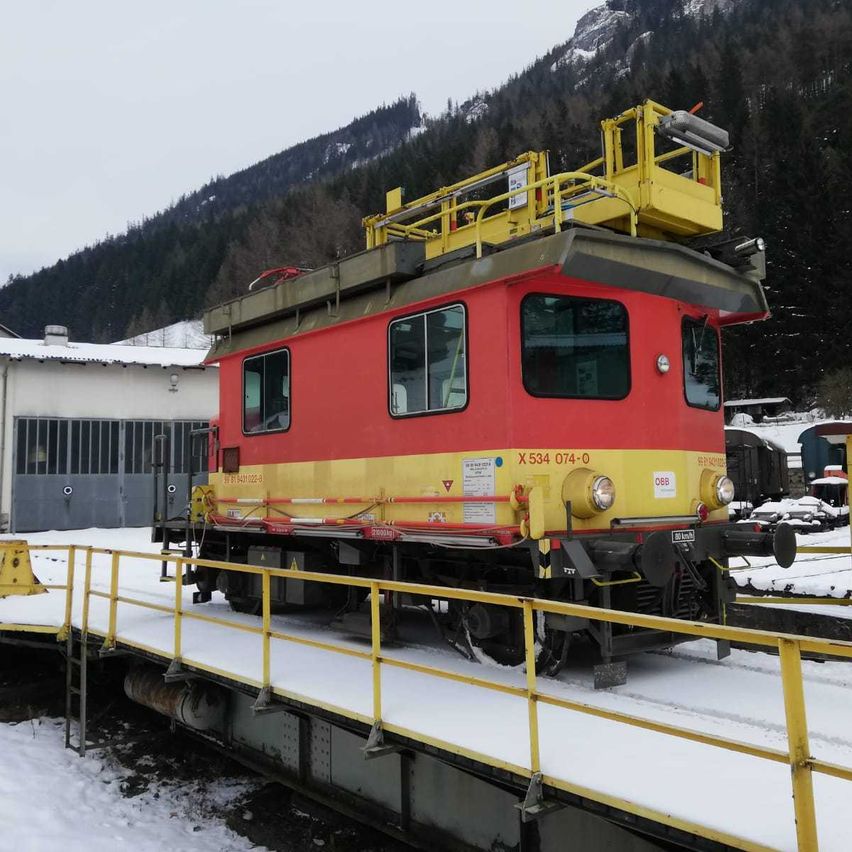 Bild enthält, Railway, Train, Transportation, Vehicle, Machine, Wheel