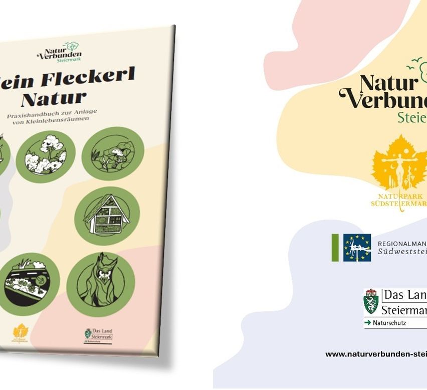Ein Buchcover mit Illustrationen von Pflanzen und Tieren, betitelt 'In Flecker' von Naturverbunden, einer Naturschutzorganisation in der Steiermark. Der Einband hat einen grünen Hintergrund mit Symbolen und Logos.