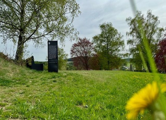 Tomb, Gravestone, Graveyard, Outdoors