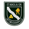 Gesticktes Emblem mit 'St. Nikolai/DR.' oben, einem roten und gelben Objekt darunter und 'ORTSMUSIKKAPELLE' am unteren Rand.