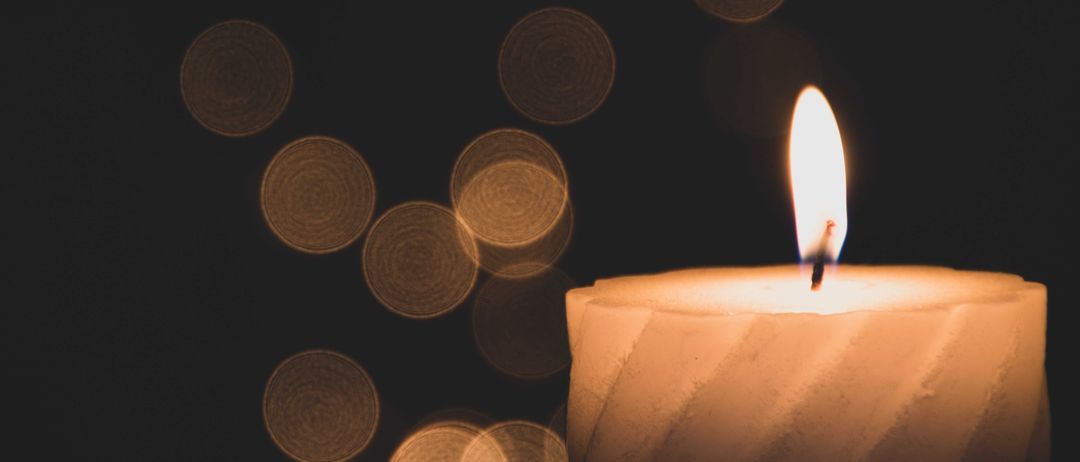 Bild enthält, Candle, Fire, Flame