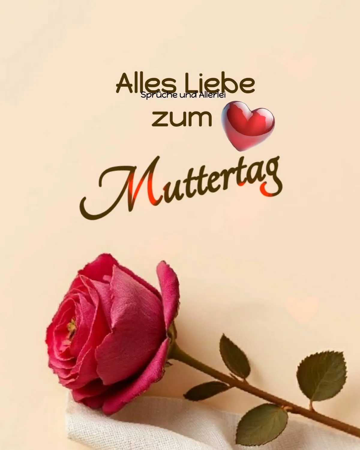 Ein Poster zeigt eine rote Rose mit einem Herzsymbol darüber. Der Text 'Alles Liebe zum Muttertag' ist in einer stilisierten Schrift zu lesen. Die Rose und der Hintergrund sind hellrosa.