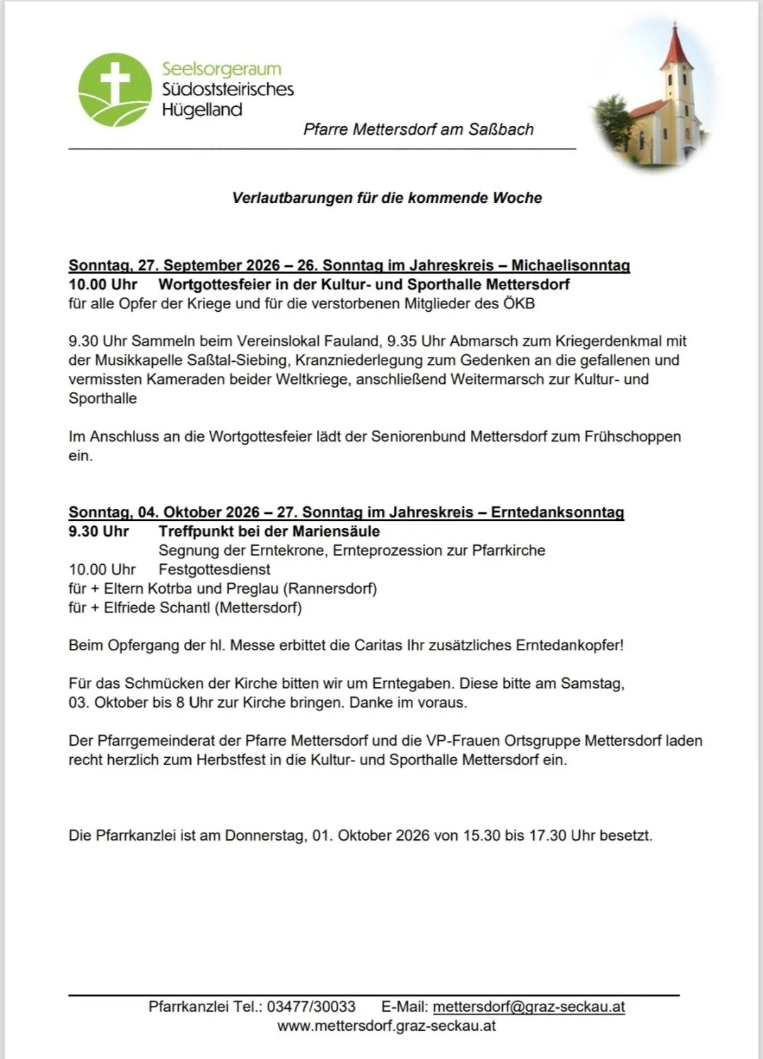 Dokument mit bevorstehenden Veranstaltungen für die Woche, einschließlich einer Gedenkfeier am Sonntag, 27. September 2026, und einem Erntedankfest am Sonntag, 4. Oktober 2026. Es enthält Zeiten, Orte und Aktivitäten für jedes Ereignis.