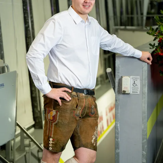 Shorts, Shirt, Pants, Finger, Person, Adult, Male, Man, Jeans, Dress Shirt