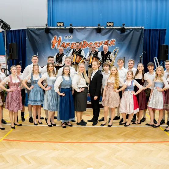 Groupshot, Person, Dress, Stage, Skirt, Adult, Female, Woman, Shoe, Formal Wear