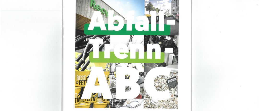 Werbeposter für Abfalltrennung für Haushalte in der Steiermark mit einer Collage verschiedener recycelbarer Materialien. Es enthält Logos und Websites für Abfallwirtschaft Styria und Trennt.at.