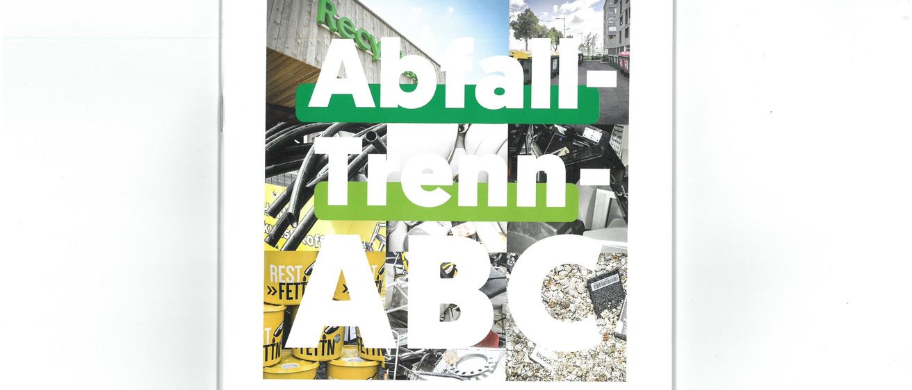 Werbeposter für Abfalltrennung für Haushalte in der Steiermark mit einer Collage verschiedener recycelbarer Materialien. Es enthält Logos und Websites für Abfallwirtschaft Styria und Trennt.at.