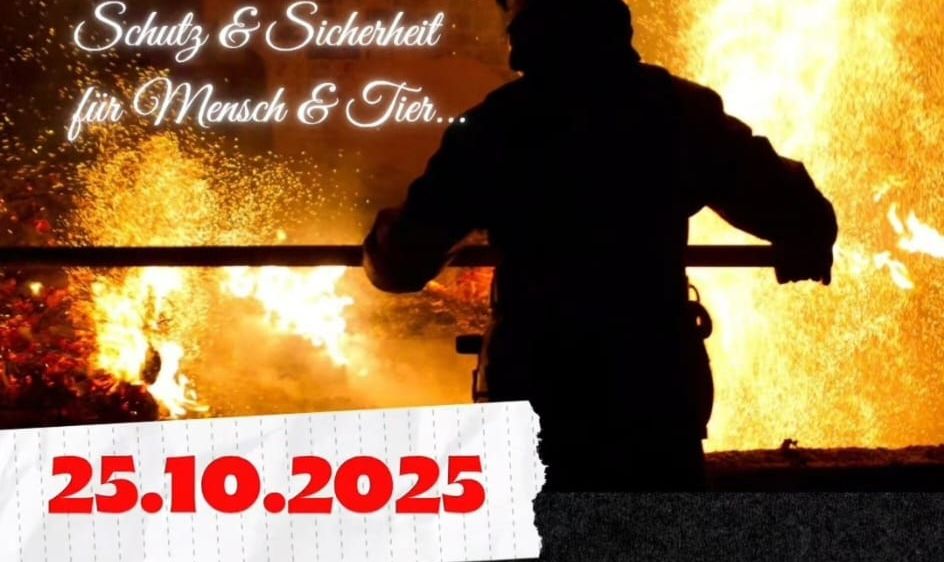 Plakat für eine Feuerwehrveranstaltung in Altenmarkt. Zeigt eine Silhouette eines Feuerwehrmanns mit Feuerhintergrund. Datum ist der 25. Oktober 2025.